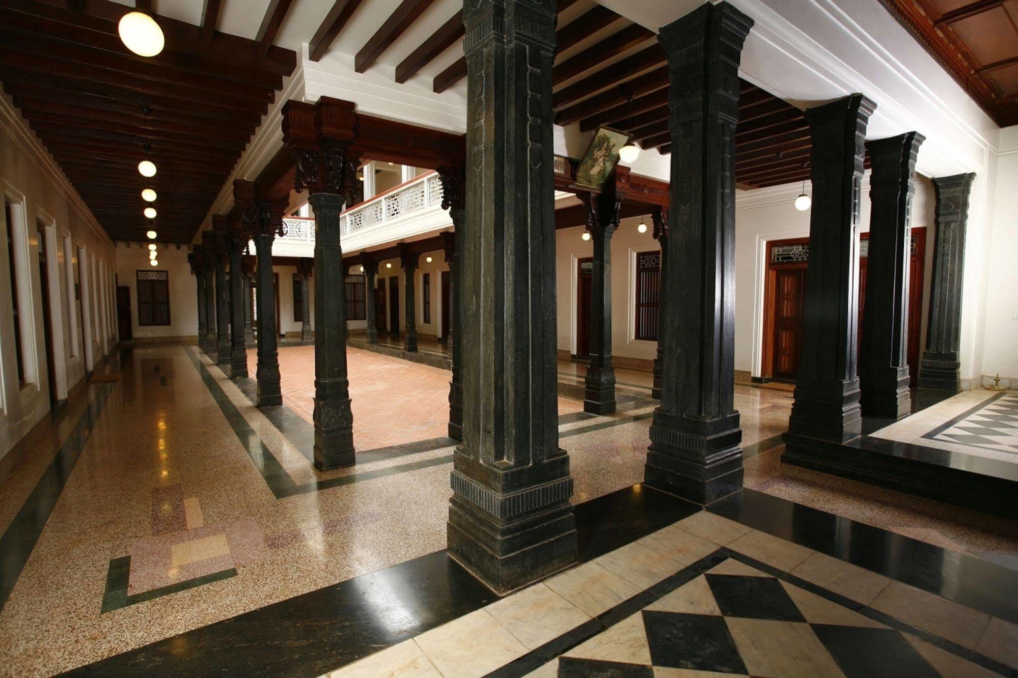 Visalam Chettinad Palace - A Cgh Earth Experience Kānādukāttān Exteriér fotografie